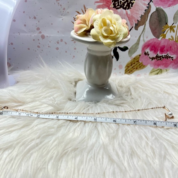 Fine Jewelry Women’s Pearl Necklace (Gold plate) (Silver Tone) - Picture 7 of 8